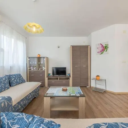 Dado Apartament