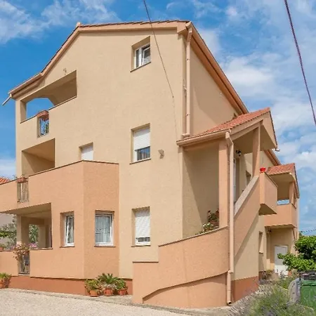 Dado Apartament *