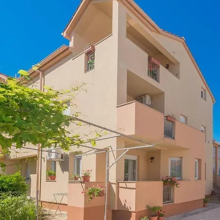 Dado Apartament