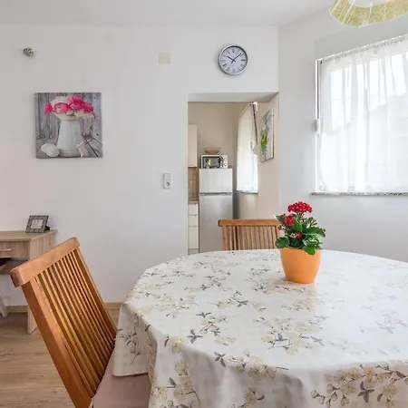 Dado Apartament
